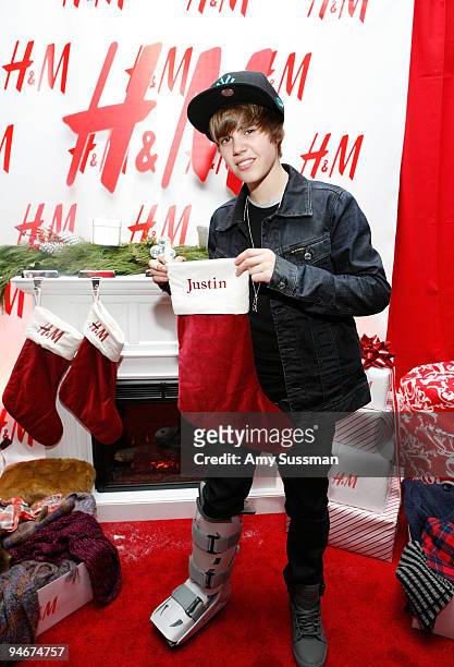 Singer Justin Bieber attends the H&M Artist Gift Lounge at Z100s Jingle Ball at Madison Square Garden on December 11, 2009 in New York City.