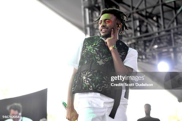 Amaine Rapper Aminé (Rapper) Photos and Premium High Res Pictures - Getty Images
