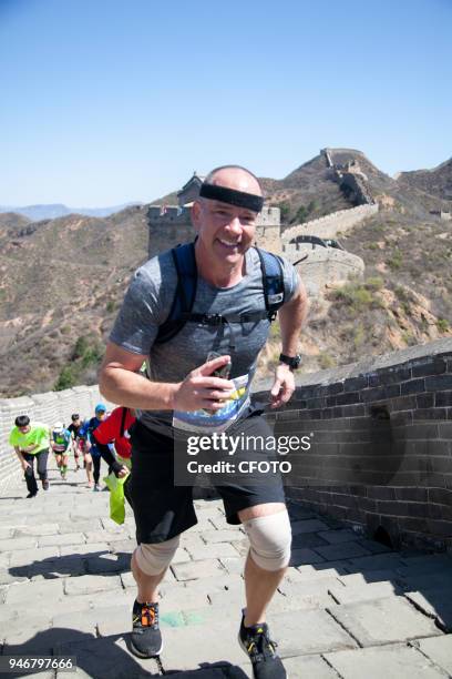 The 2018 jinshanling Great Wall international marathon begins, with 1,500 athletes from 20 countries running the ancient Great Wall jinshanling on...