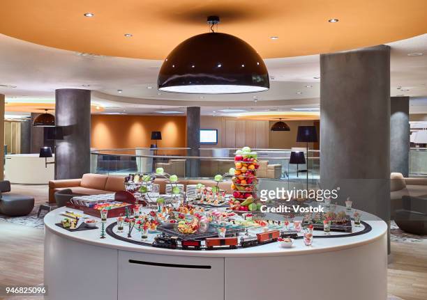 breakfast buffet in hotel in moscow - all inclusive holiday stock-fotos und bilder