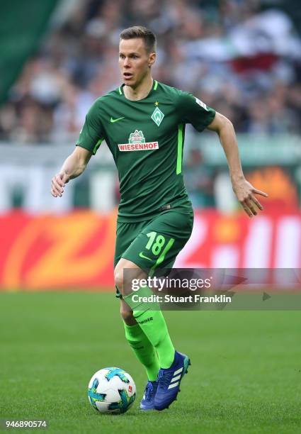 Niklas Moisander of Bremen in action during the Bundesliga match between SV Werder Bremen and RB Leipzig at Weserstadion on April 15, 2018 in Bremen,...