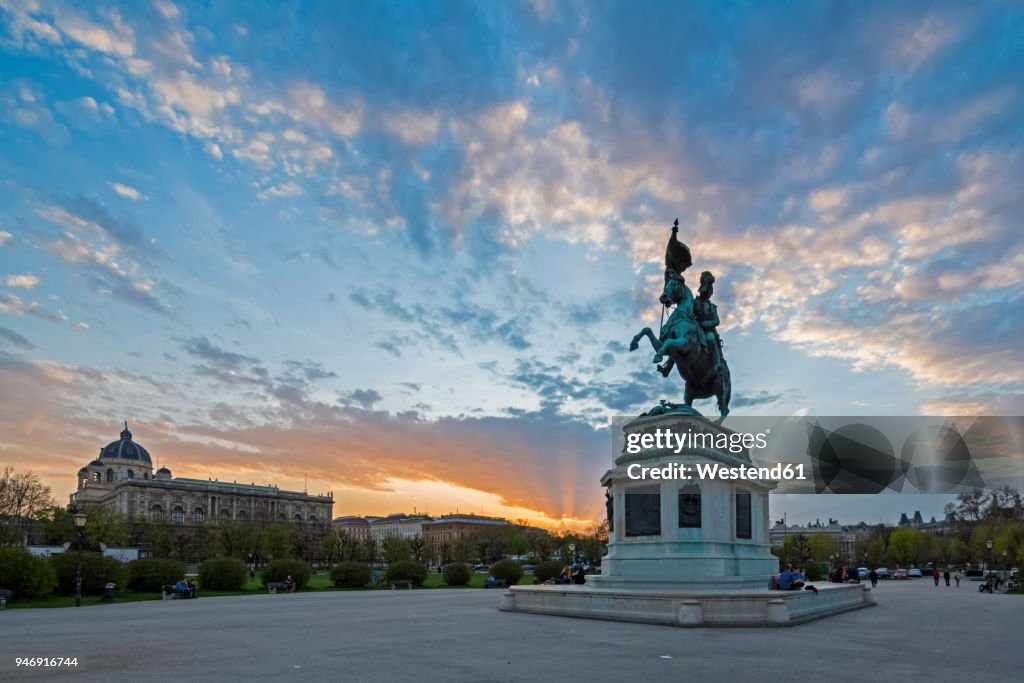 Austria, Vienna, Equestrian statue of Archduke Charles at Heldenplatz in the evening