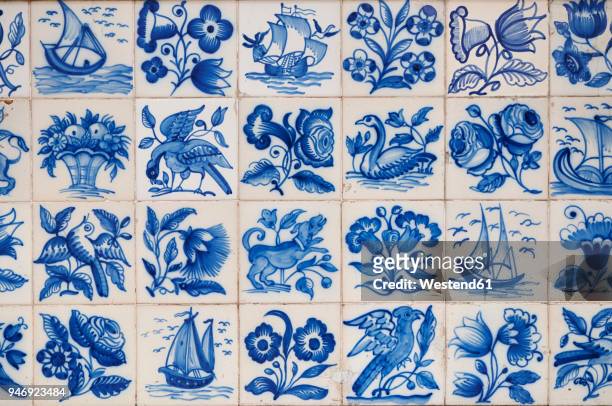 portugal, lisbon, alfama, part of wall with white and blue azulejos - cultura portoghese foto e immagini stock