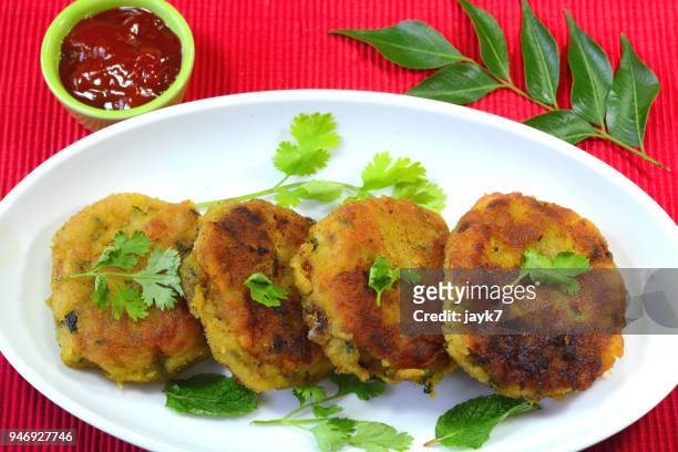 vegetable cutlets - jayk7 mumbai stock pictures, royalty-free photos & images