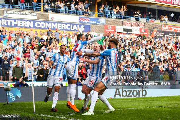 Tom Ince of Huddersfield Town celebrates after scoring a goal to make it 1-0 during the Premier League match between Huddersfield Town and Watford at...