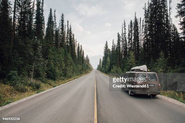 canada, british columbia, emerald lake road, yoho national park, van on road - roadside stock pictures, royalty-free photos & images