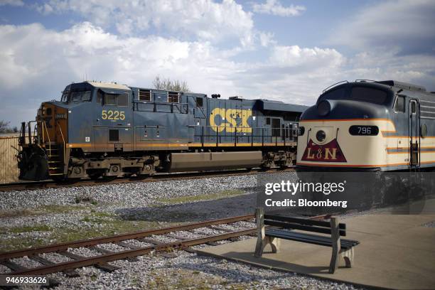Csx Train Side View Csx Freight Train Photos and Premium High Res Pictures - Getty Images