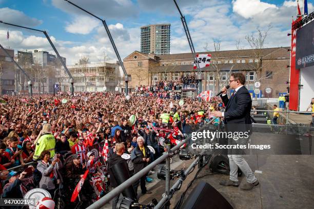 Supporters of PSV, Guus Meeuwis during the PSV Championship celebration at the City hall on April 16, 2018 in Eindhoven Netherlands