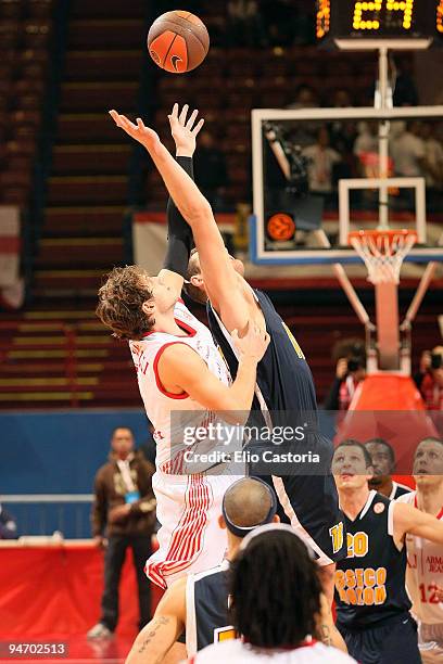 Tip off during the Euroleague Basketball Regular Season 2009-2010 Game Day 8 between Armani Jeans Milano v Asseco Prokom Gdynia at Mediolanumforum...