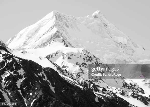 mt cook at sunset- black and white 2 - fox glacier stock pictures, royalty-free photos & images