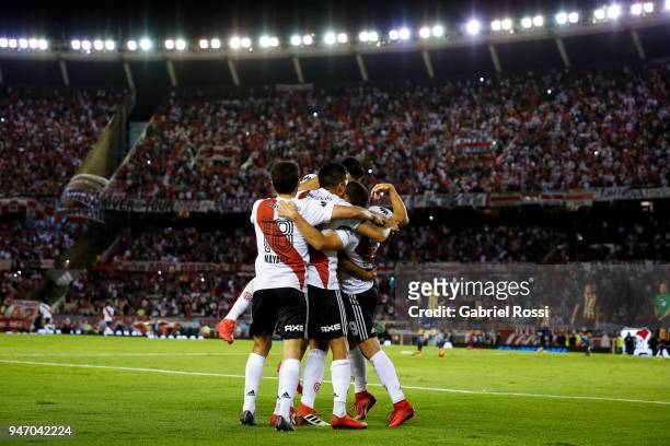 Lucas Pratto of River Plate celebrates with teammates after scoring the second goal of his team during a match between River Plate and Rosario...