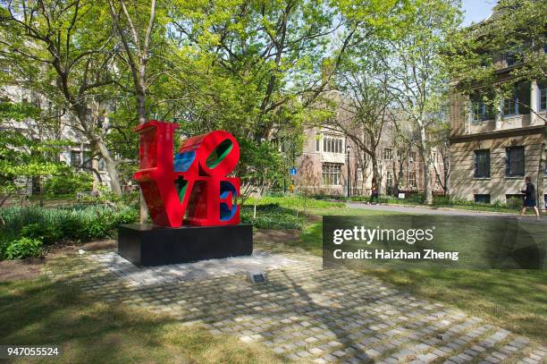 campus der universität von pennsylvania - university of pennsylvania stock-fotos und bilder