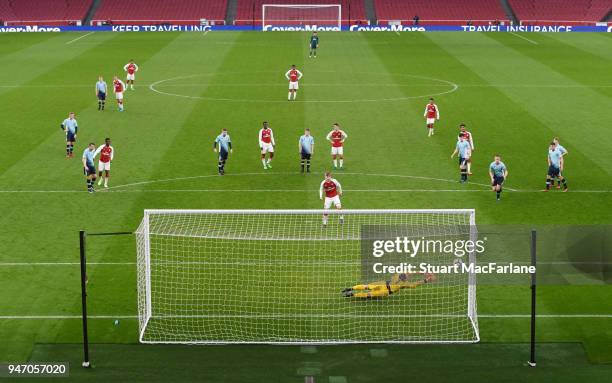 Graham Rowe 122 Craig Rowe Stock Photos, High-Res Pictures, and Images - Getty Images