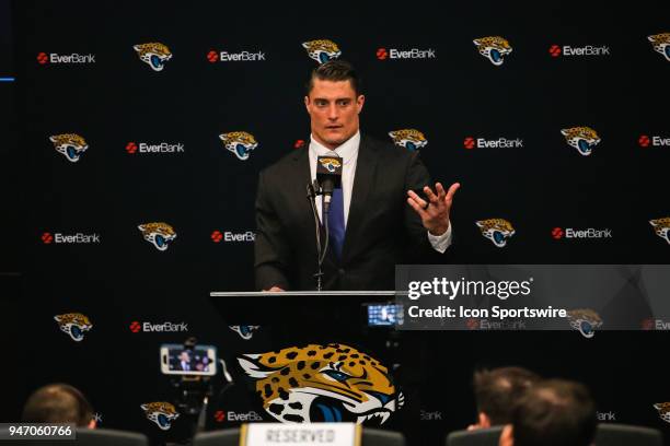 Jacksonville Jaguars linebacker Paul Posluszny speaks to the media during his retirement press conference on April 16, 2018 at EverBank Filed in...