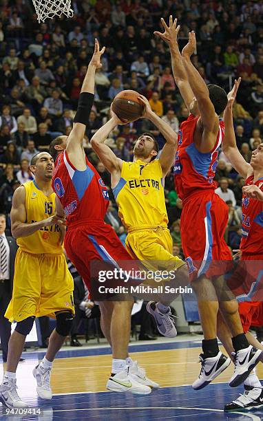 Andrew Wisniewski, #7 of Maccabi Electra Tel Aviv in action during the Euroleague Basketball Regular Season 2009-2010 Game Day 8 between CSKA Moscow...