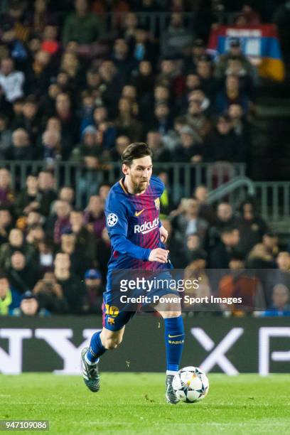 Lionel Andres Messi of FC Barcelona in action during the UEFA Champions League 2017-18 Round of 16 match between FC Barcelona and Chelsea FC at Camp...
