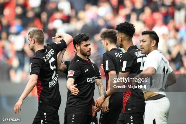 Kevin Volland and players of of Bayer Leverkusen celebrate after the Bundesliga match between Bayer 04 Leverkusen and Eintracht Frankfurt at BayArena...