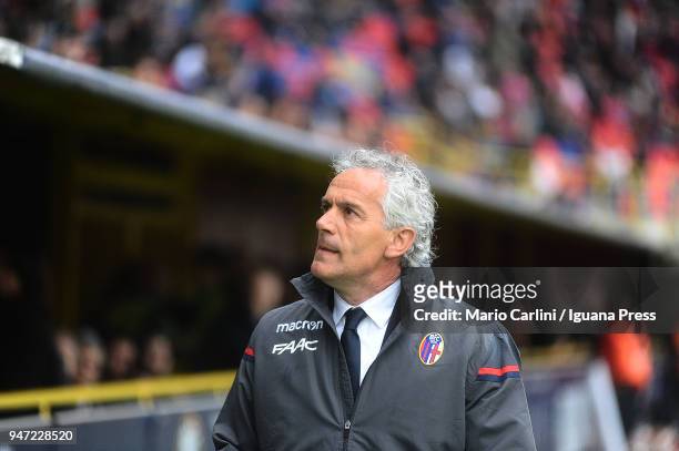 Roberto Donadoni head coach of Bologna FC looks on prior the beginning of the serie A match between Bologna FC and Hellas Verona FC at Stadio Renato...