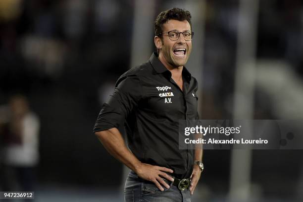 Alberto Valentim, head coach of Botafogo reacts during the match between Botafogo and Palmeiras as part of Brasileirao Series A 2018 at Engenhao...