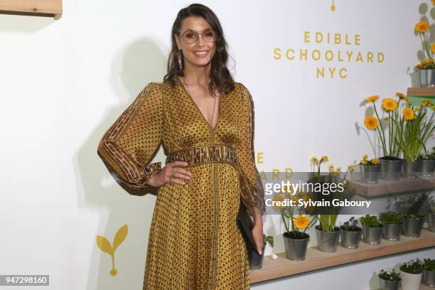Bridget Moynahan attends Edible Schoolyard NYC 2018 Spring Benefit at 180 Maiden Lane on April 16, 2018 in New York City.