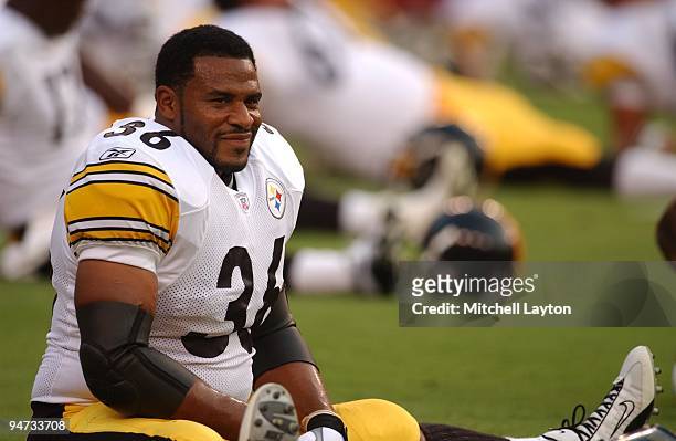 Jerome Bettis of the Pittsburgh Steelers looks on before a NFL pre season football game against the Washington Redskins on August 18, 2002 at FedEx...