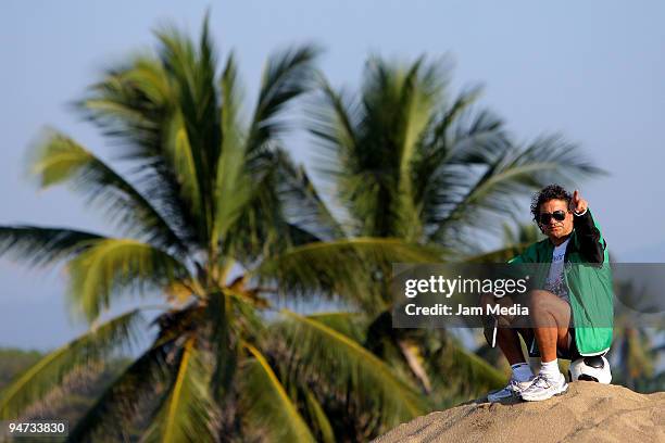 Santos' head coach Ruben Omar Romano during their pre-season training at Las Hadas Resort on 17 December, 2009 in Manzanillo, Mexico.