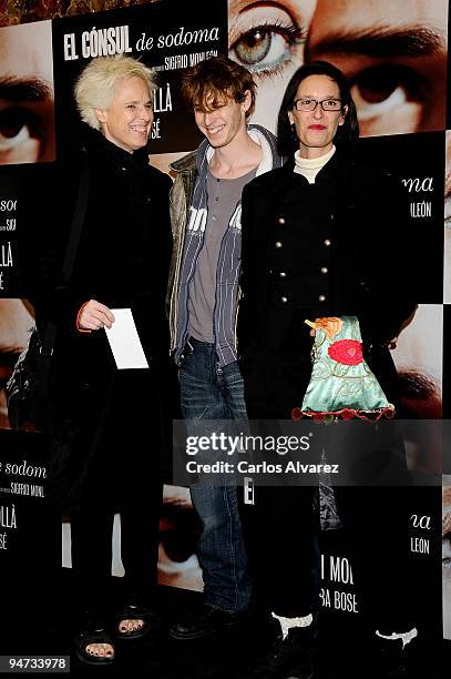 Actress Lucia Bose, Nicolas Coronado and Paola Dominguin attend the "El Consul de Sodoma" premiere at Palafox cinema on December 17, 2009 in Madrid,...