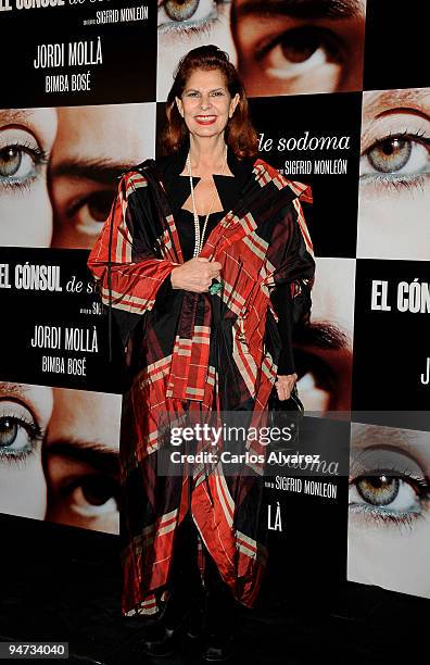 Carmen Alborch attends the "El Consul de Sodoma" premiere at Palafox cinema on December 17, 2009 in Madrid, Spain.