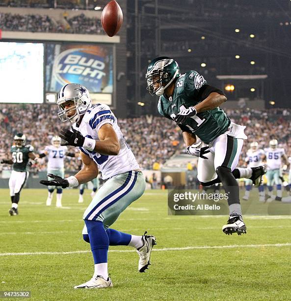 Joselio Hanson of the Philadelphia Eagles breaks up a pass in the end zone intended for Miles Austin of the Dallas Cowboys at Lincoln Financial Field...