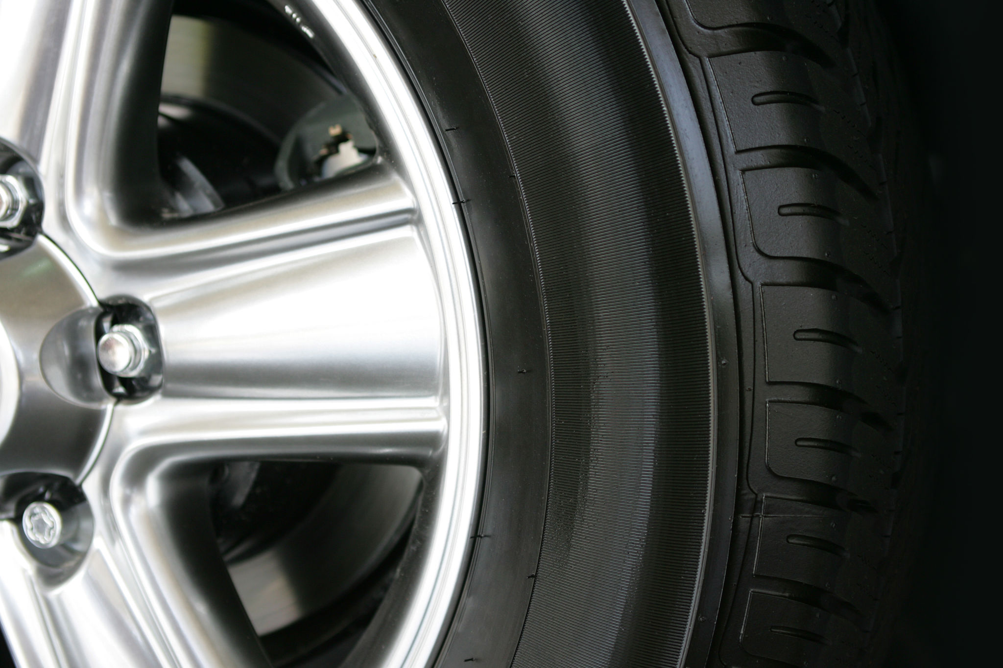 car wheel cleaning