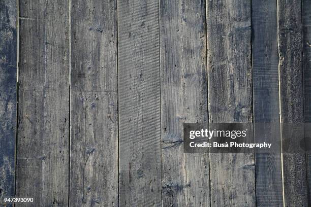 grey wood pattern, vertical lines - grey pier stockfoto's en -beelden