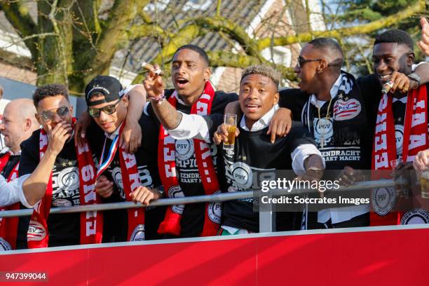 Coach Phillip Cocu of PSV, Donyell Malen of PSV, Armando Obispo of PSV, Pablo Rosario of PSV, Steven Bergwijn of PSV, Joshua Brenet of PSV, Derrick...