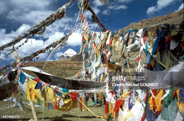 Pèlerinage bouddhiste autour du mont Kailash dans le sud-ouest du Tibet entre 4500m et 5800m d'altitude. Le mont Kailash culminant à 6714m est le...