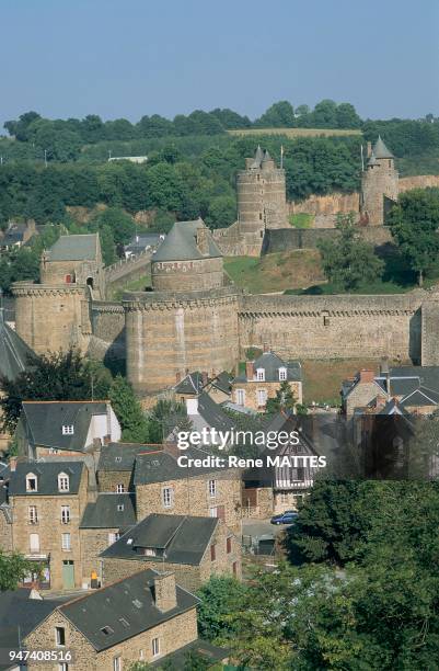 Fortifié dès le XIe siècle, le château fut édifié à l'origine sur un promontoire rocheux émergeant d'un marécage. Le château de Fougères, l'une des...