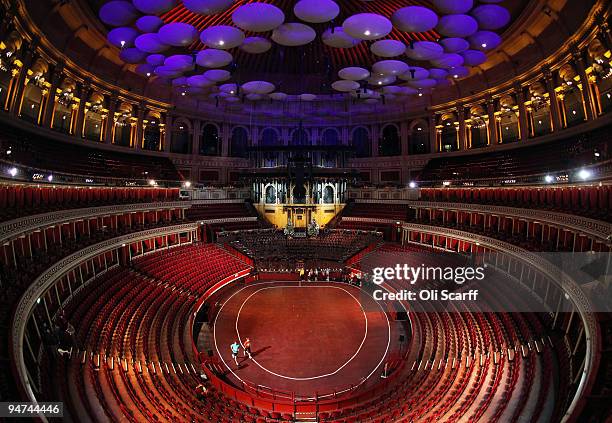 Royal Albert Hall Interior Photos and Premium High Res Pictures - Getty ...