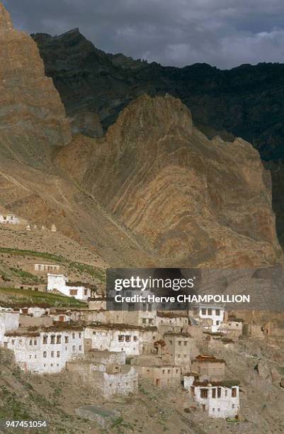 Photaksar . Rocks coming from the depths of the ocean in the zone of collision between India and Asia form the jagged peaks southwest of Photaksar....