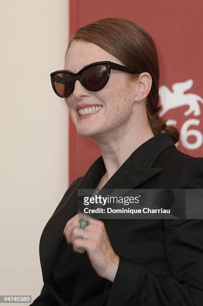 Actress Julianne Moore attends "A Single Man" Photocall at the Palazzo del Casino during the 66th Venice Film Festival on September 11, 2009 in...