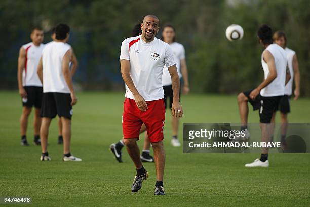 Juan Veron of Argentina's Estudiantes de La Plata attends a training session in the Gulf emirate of Abu Dhabi on December 18 on the eve of their 2009...