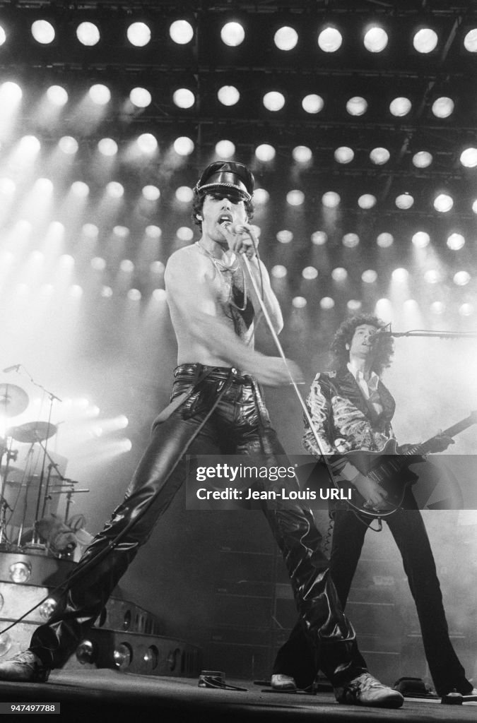 1979: Queen performs in Paris