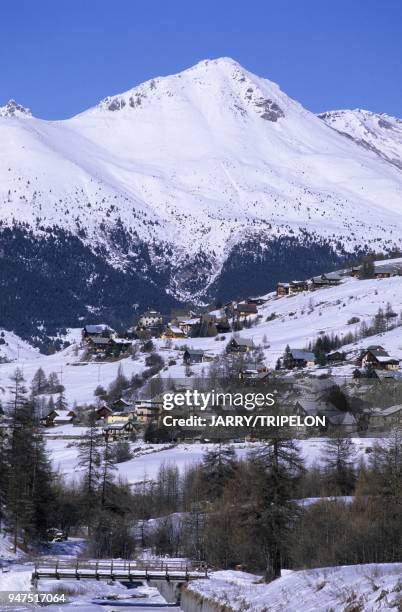Vallee de l Aigue Blanche, Molines, Parc Naturel Regional du Queyras, departements des Hautes-Alpes, region Alpes-Provence-Cote d Azur, France Aigue...