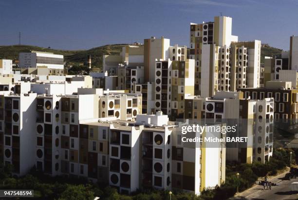 Immeubles d'un quartier résidentiel de Martigues, dans les Bouches-du-Rhône, France.