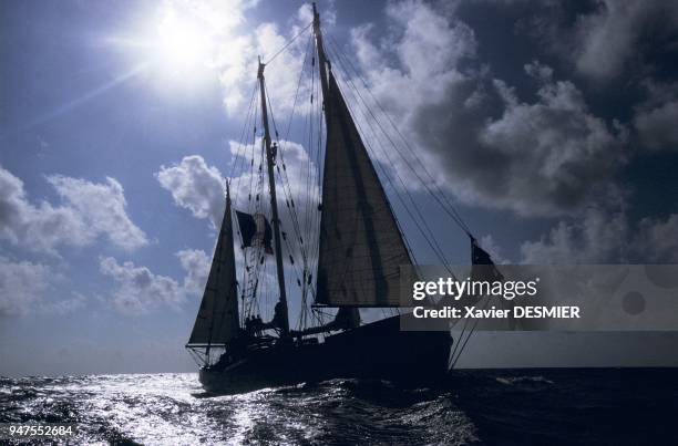 The sailing boat Rara Avis arriving at the Clipperton atoll located in the eastern Pacific , 690 nautical miles from Acapulco. The Clipperton atoll...