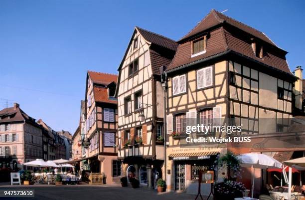 PLACE DE L'ANCIENNE DOUANE A COLMAR, HAUT-RHIN, FRANCE.