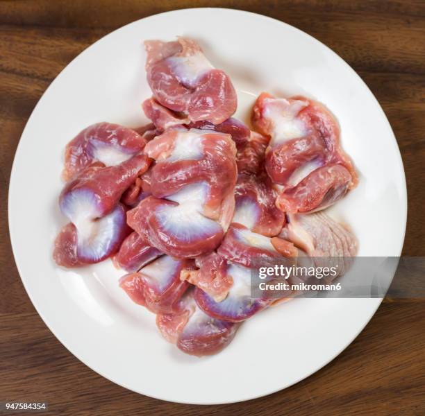 raw chicken gizzards - offal stock pictures, royalty-free photos & images