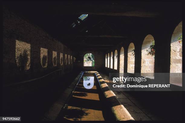 Noyers fait partie des "plus beaux villages de France". Noyers fait partie des "plus beaux villages de France".