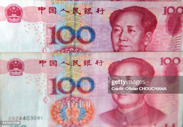 New 100 Rmb 100 Yuan Note Photos and Premium High Res Pictures - Getty Images