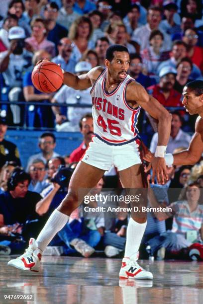 Adrian Dantley of the Detroit Pistons handles the ball circa 1988 at the Pontiac Silverdome in Pontiac, Michigan. NOTE TO USER: User expressly...