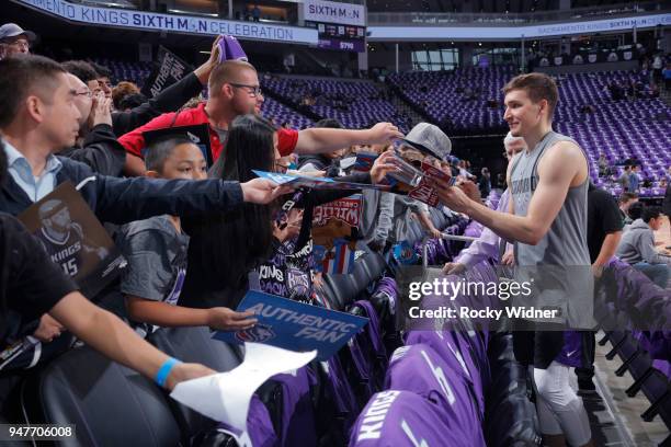 Bogdan Bogdanovic of the Sacramento Kings signs autographs for fans prior to the game against the Houston Rockets on April 11, 2018 at Golden 1...