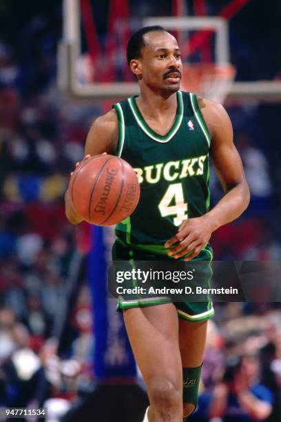 325 Sidney Moncrief Photos & High Res Pictures - Getty Images