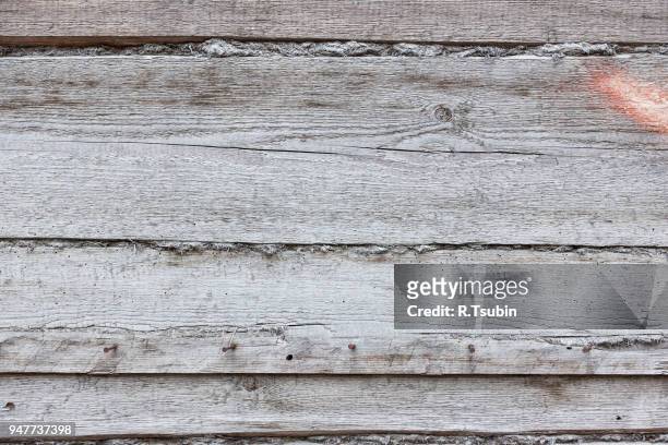 old weathered wood wall background - parquet cloué photos et images de collection